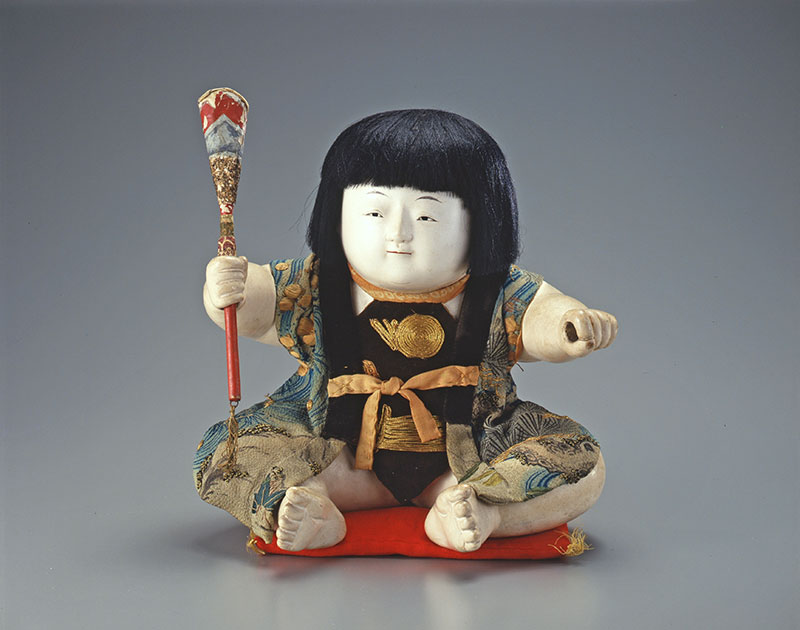⑦御所人形「童子座姿」　江戸時代後期  19世紀